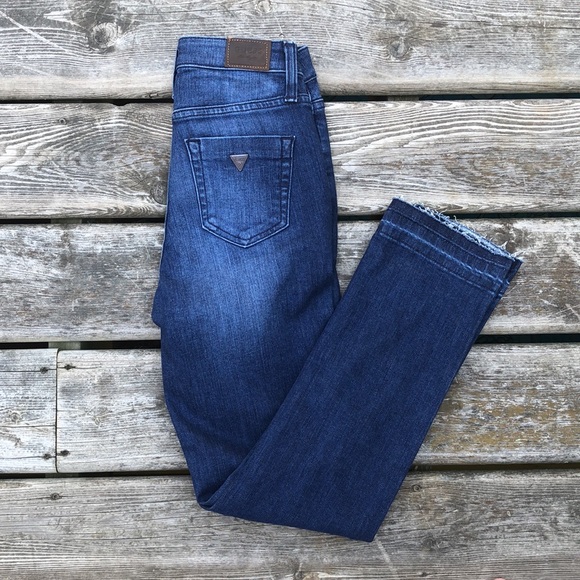 NWT Guess Nicole Straight Jeans - Picture 10 of 12